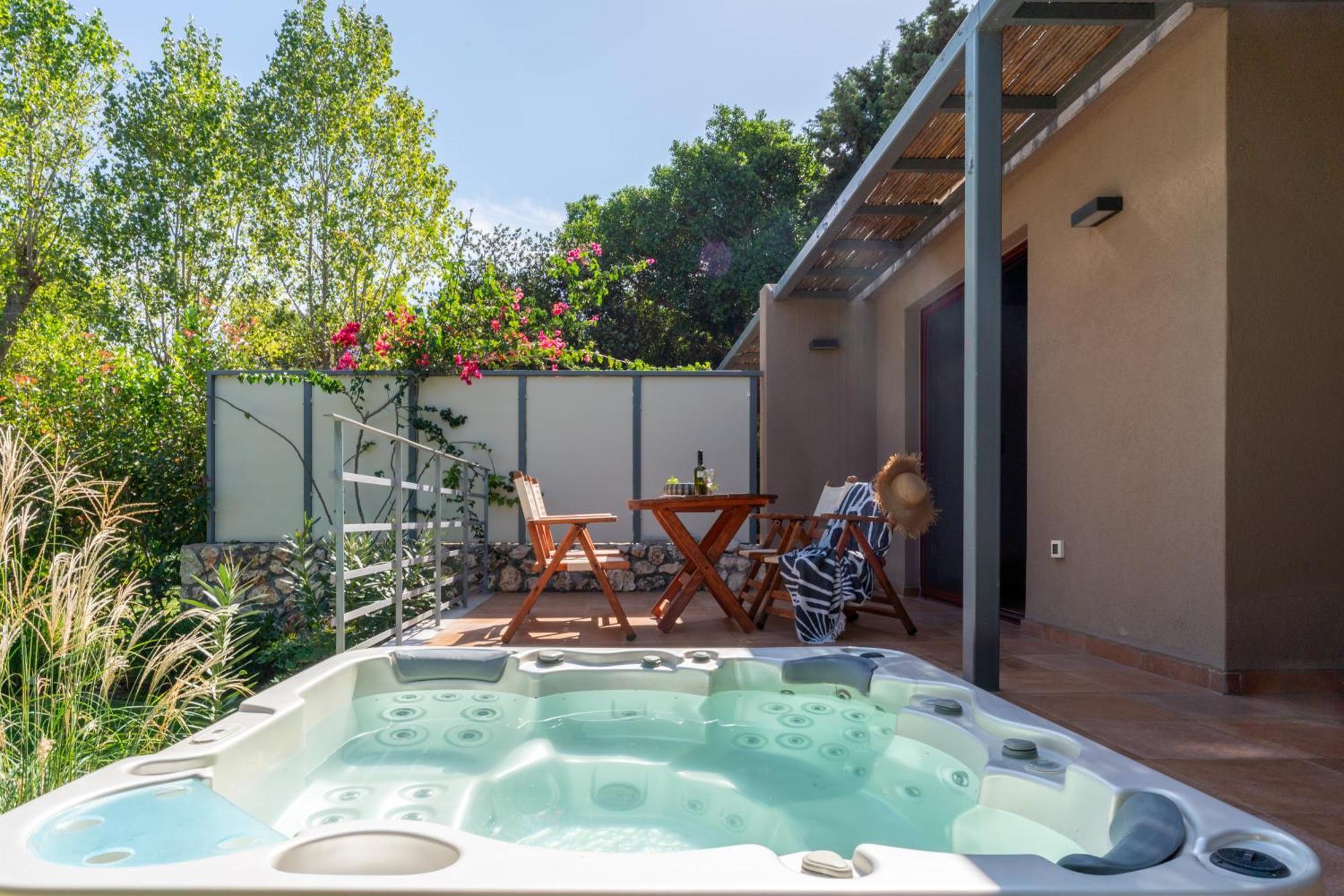 Klaritz Luxury Suites Λάσση Εξωτερικό φωτογραφία