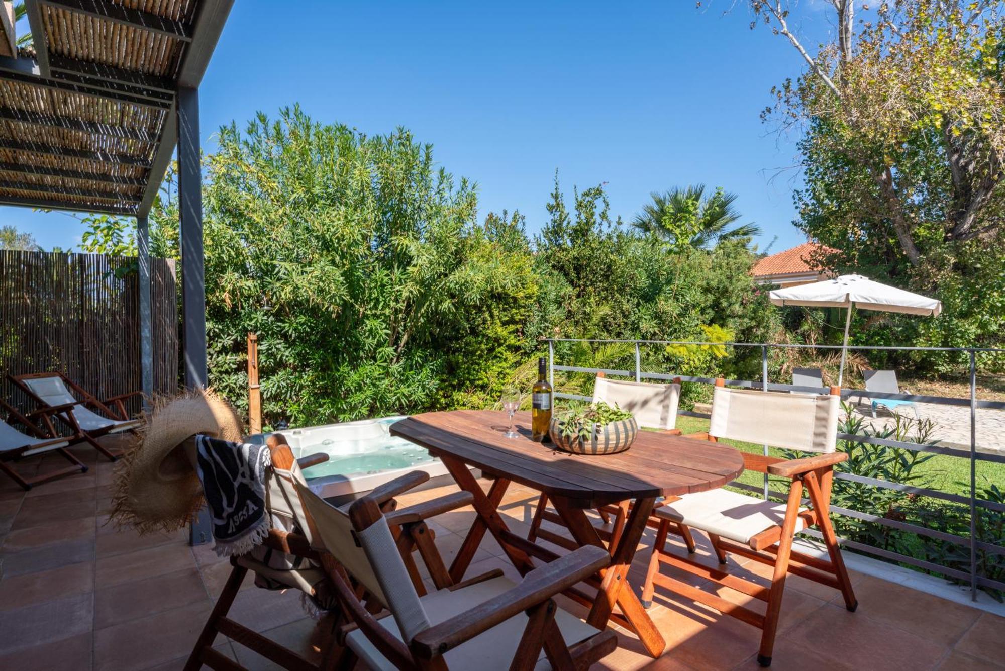 Klaritz Luxury Suites Λάσση Εξωτερικό φωτογραφία
