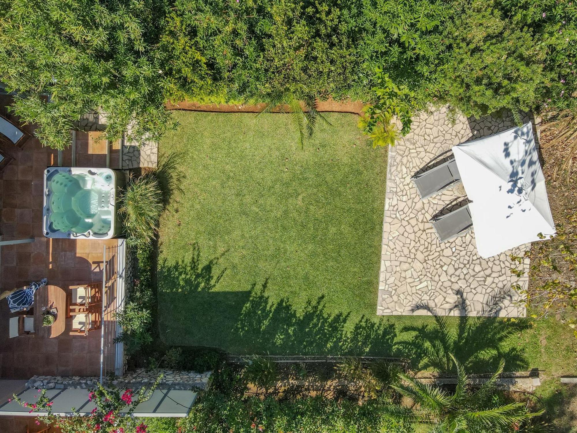 Klaritz Luxury Suites Λάσση Εξωτερικό φωτογραφία